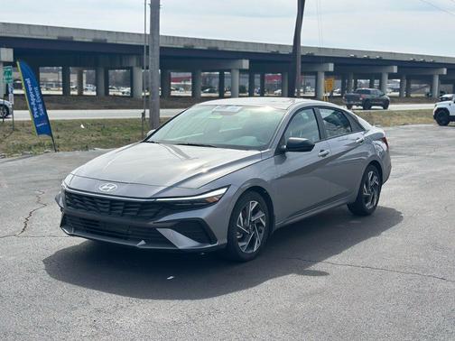 2025 Hyundai ELANTRA Sport