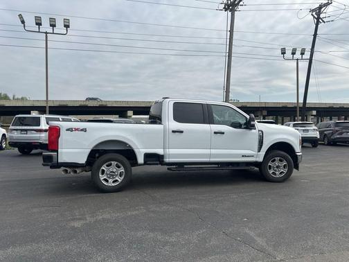 OXFORD WHITE 2025 Ford F-250 XLT