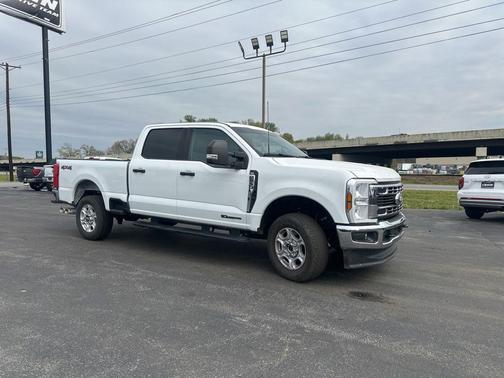 OXFORD WHITE 2025 Ford F-250 XLT
