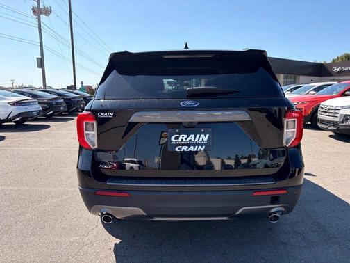 Agate Black Metallic 2023 Ford Explorer XLT