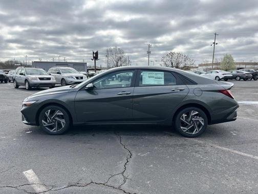 2025 Hyundai ELANTRA Sport