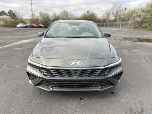 2025 Hyundai ELANTRA Sport