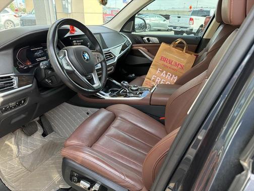 2021 BMW X7 xDrive40i