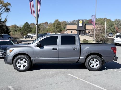 2021 Nissan Titan S