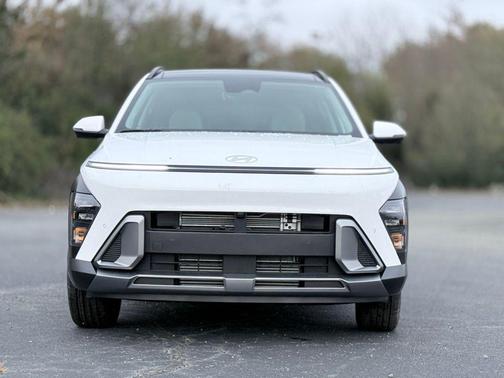 Atlas White 2026 Hyundai KONA Limited