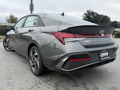 2025 Hyundai ELANTRA Sport