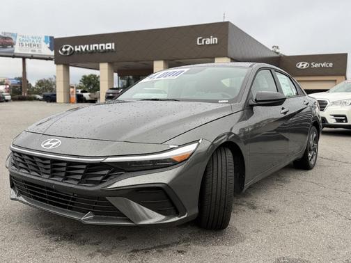 2025 Hyundai ELANTRA Sport