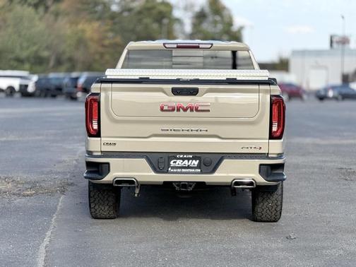 2022 GMC Sierra 1500 AT4