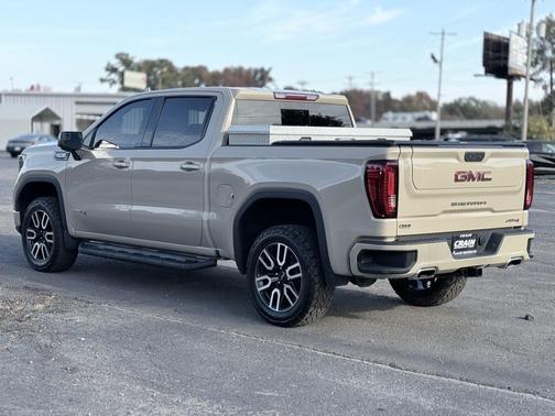 2022 GMC Sierra 1500 AT4