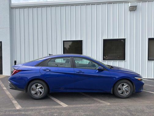 Intense Blue 2024 Hyundai ELANTRA SE