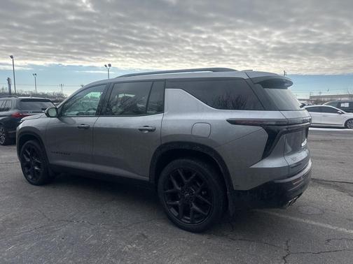 2025 Chevrolet Traverse RS