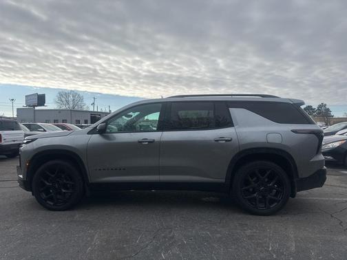 2025 Chevrolet Traverse RS