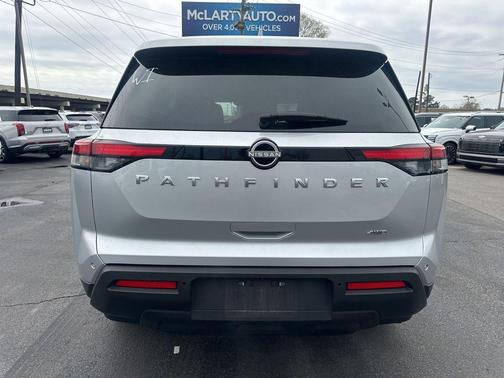 Brilliant Silver Metallic 2025 Nissan Pathfinder SV 4WD