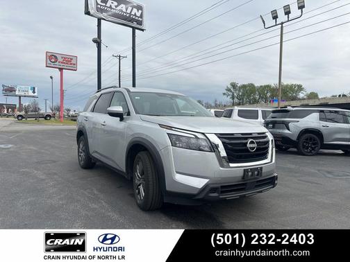 Brilliant Silver Metallic 2025 Nissan Pathfinder SV 4WD