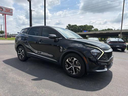 Ebony Black 2023 Kia Sportage EX