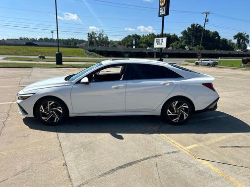 Serenity White 2024 Hyundai ELANTRA HEV Limited