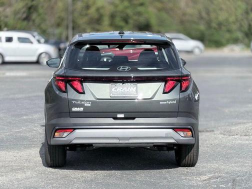 Amazon Gray 2026 Hyundai TUCSON Hybrid Blue SE