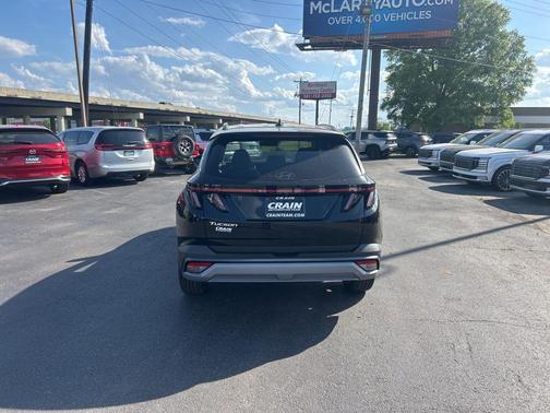 Phantom Black 2026 Hyundai TUCSON SEL Premium