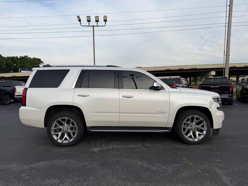 Iridescent Pearl Tricoat 2018 Chevrolet Tahoe Premier