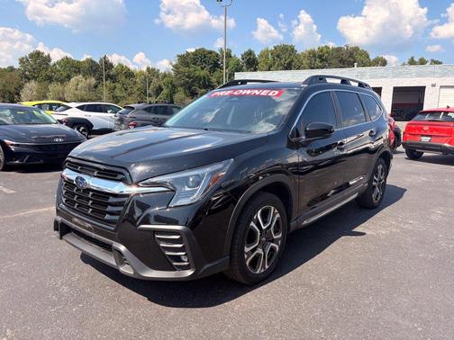 Crystal Black Silica 2024 Subaru Ascent Limited