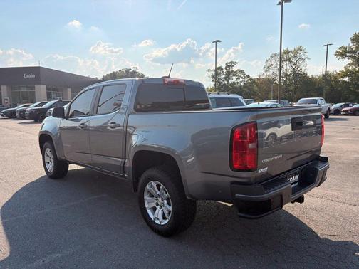 Satin Steel Metallic 2022 Chevrolet Colorado LT