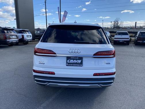 2021 Audi Q7 45 Premium