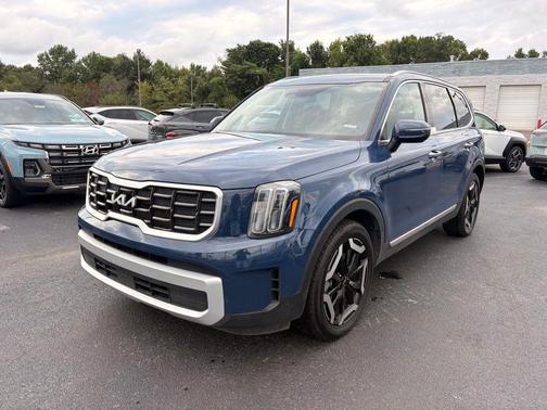 Midnight Black 2025 Kia Telluride S