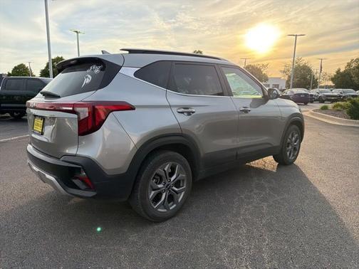 Steel Gray 2024 Kia Seltos S