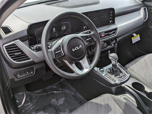 2024 Kia Seltos LX