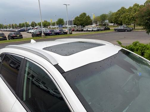 Snow White Pearl 2022 Kia Niro EV EX Premium