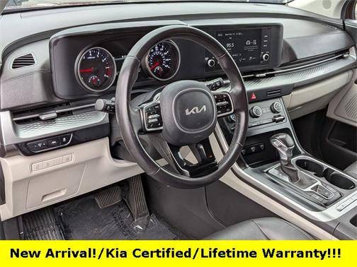2023 Kia Carnival LX
