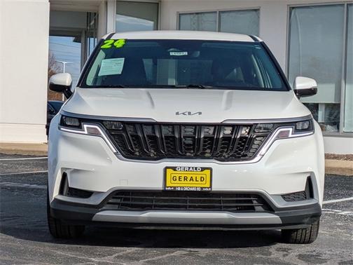 2024 Kia Carnival LX