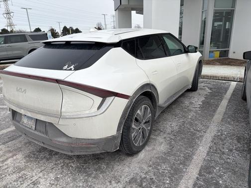 2024 Kia EV6 Light