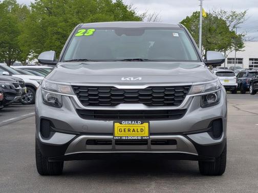 Steel Gray 2023 Kia Seltos LX