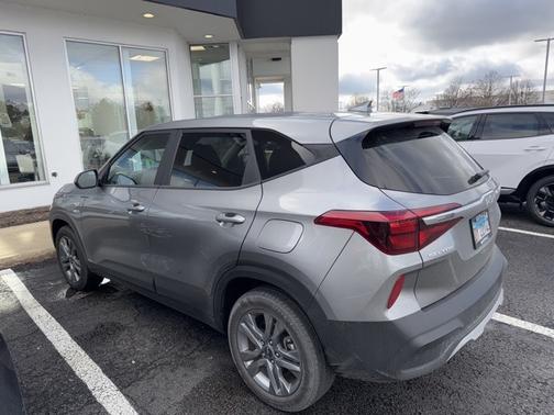 2023 Kia Seltos LX