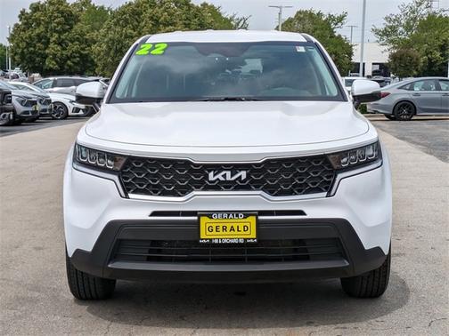2022 Kia Sorento LX