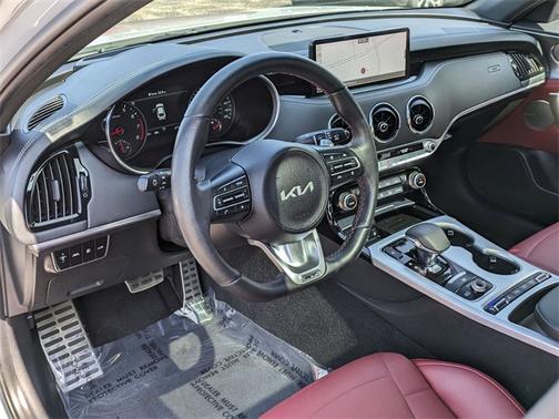2023 Kia Stinger GT2