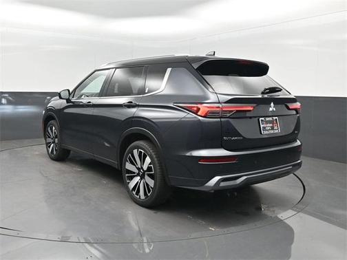 2025 Mitsubishi Outlander SEL