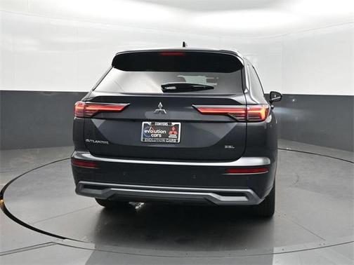 2025 Mitsubishi Outlander SEL