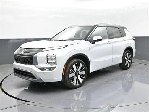 2025 Mitsubishi Outlander SEL