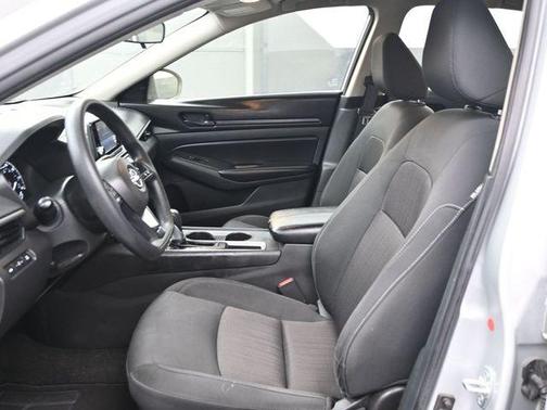 Brilliant Silver Metallic 2024 Nissan Altima 2.5 S