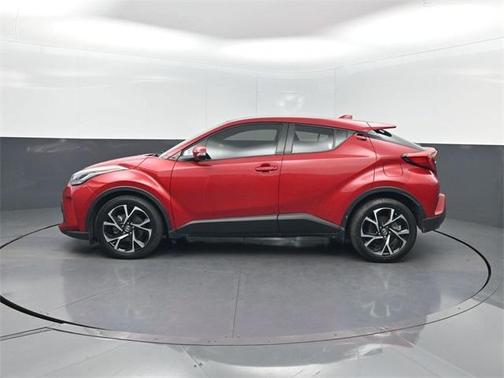 2021 Toyota C-HR XLE