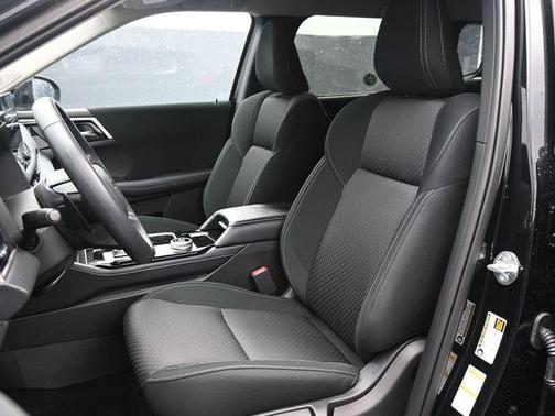 Black Diamond 2026 Mitsubishi Outlander ES