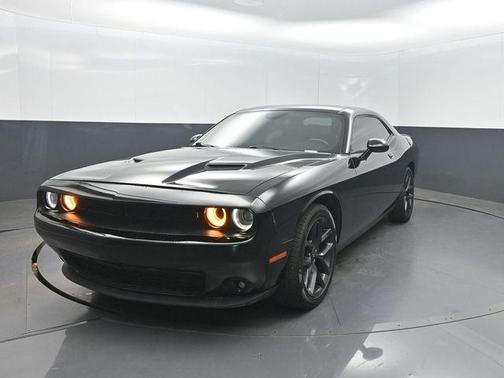 Pitch Black Clearcoat 2020 Dodge Challenger SXT