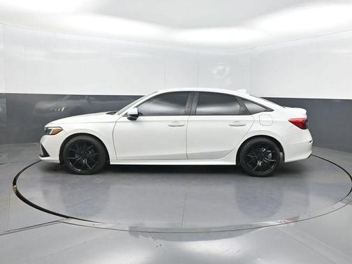 White 2022 Honda Civic LX
