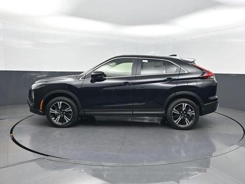 Labrador Black Pearl 2026 Mitsubishi Eclipse Cross SE