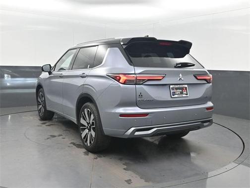 2026 Mitsubishi Outlander SEL