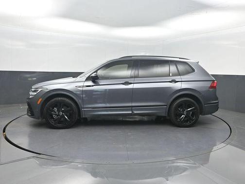 Platinum Gray Metallic 2023 Volkswagen Tiguan 2.0T SE R-Line Black