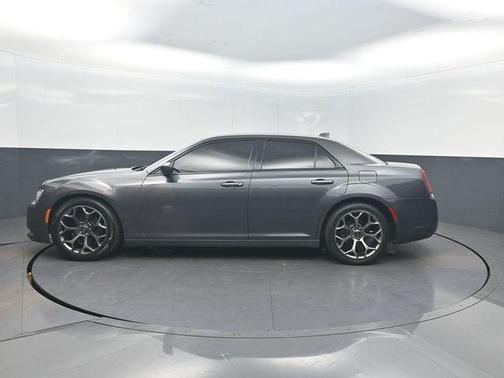 2019 Chrysler 300 S