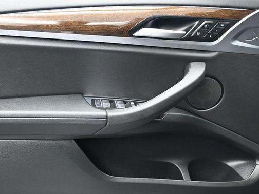 Black Sapphire Metallic 2023 BMW X3 xDrive30i